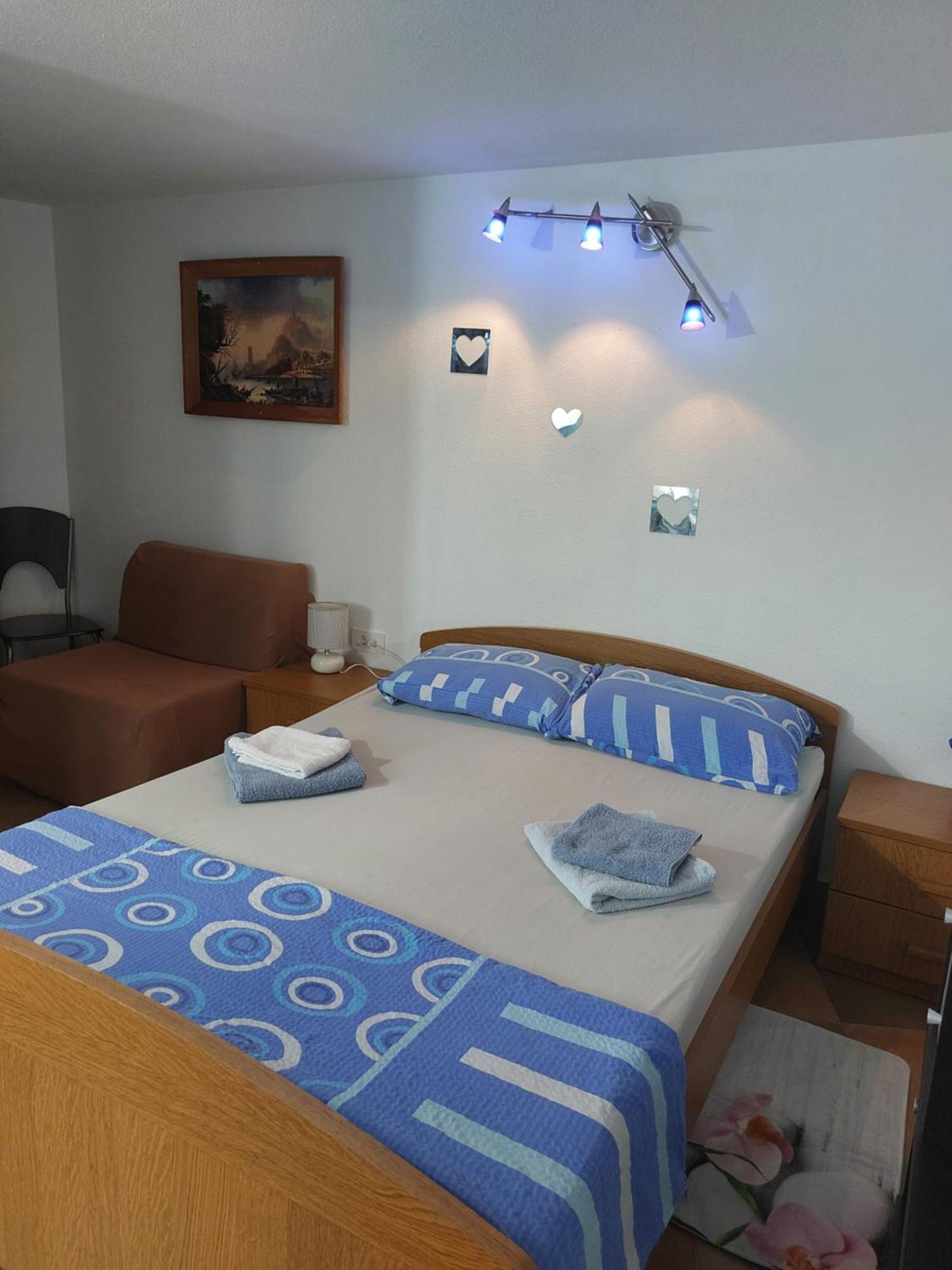 Apartmani Damir Kazija Pakostane Ngoại thất bức ảnh